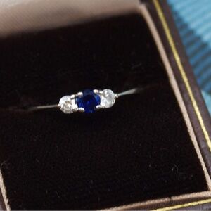 10k White Gold Sapphire Three Stone Ring - Vintage - Size 8